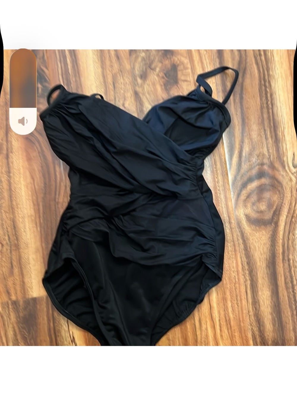 VEUC size 6 MIRACLESUIT Black One-Piece Swimsuit